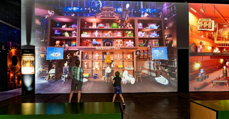 VR & Interactive Games